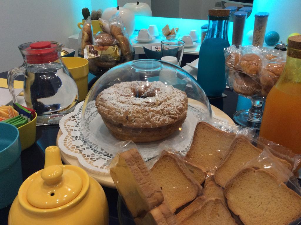 לינה וארוחת בוקר נאפולי Skyhouse Chiatamone מראה חיצוני תמונה